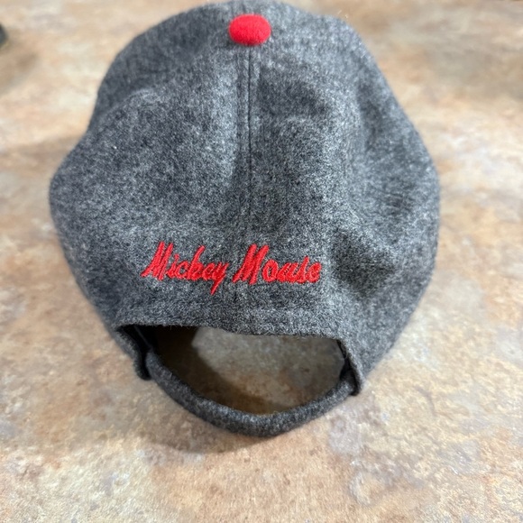 Vintage Mickey Mouse Wool Baseball Cap 90s Red Gray Disney Fresh Caps - Picture 2 of 4